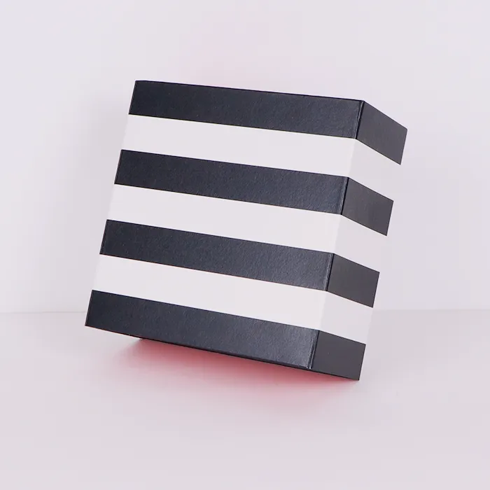 Cajas de regalo con cajones